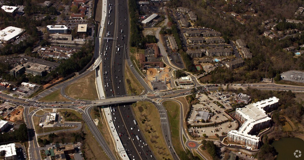 More Photos Of 1966 Leland Dr, Marietta Self Storage For Sale