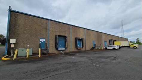More Photos Of 4925-4931 Indian School Rd NE, Salem Warehouse For Lease