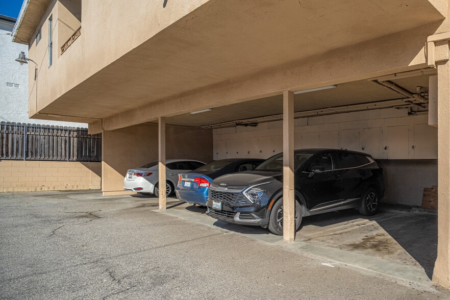 More Photos Of 1755 Granville Ave, Los Angeles Apartments For Sale