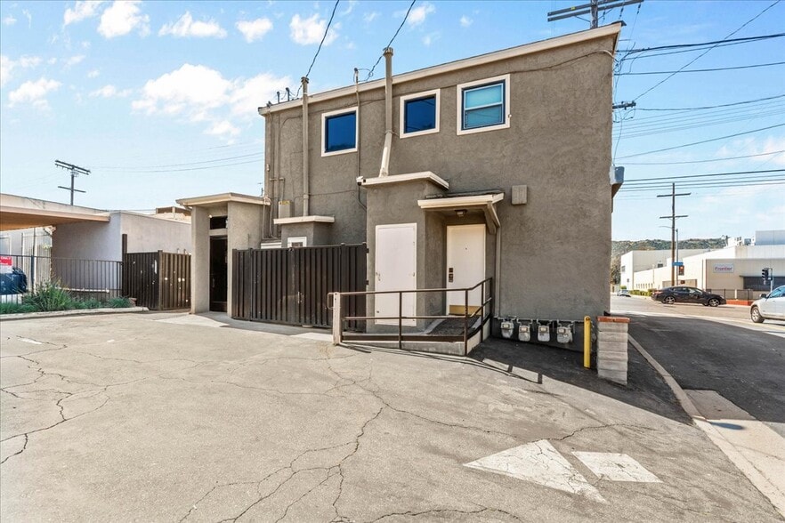 More Photos Of 7969 Foothill Blvd, Sunland Office For Lease