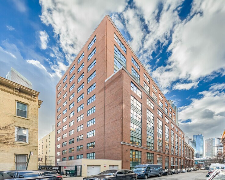 More Photos Of 27-01 Queens Plz N, Long Island City Office For Lease