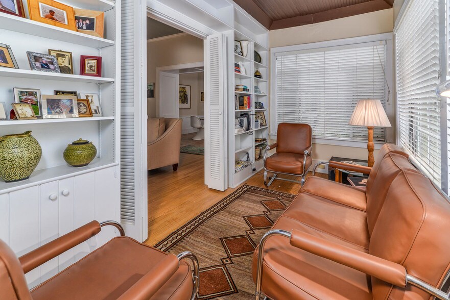 More Photos Of 145 Melrose Ave, Tryon Apartments For Sale