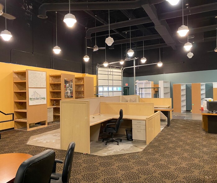 More Photos Of 5925 School Ave, Richmond Light Distribution For Lease