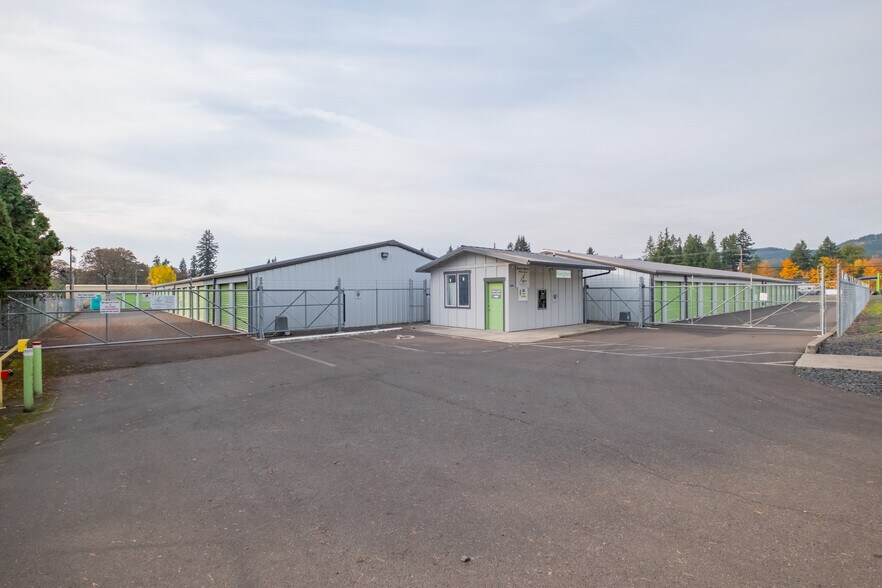 More Photos Of 1294 44th Ave, Sweet Home Self Storage For Sale