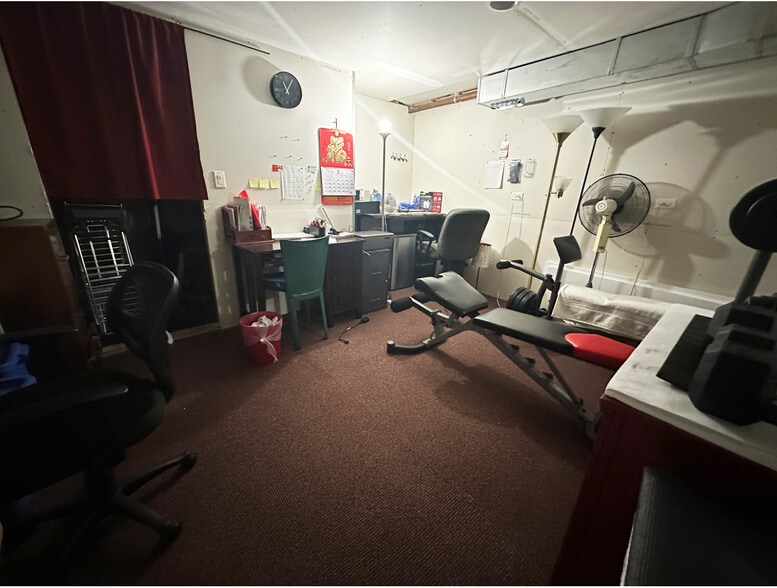 More Photos Of 3347 N Clark St, Chicago Storefront Retail Residential For Sale