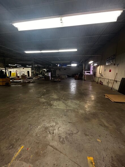 More Photos Of 181 Conant St, Pawtucket Manufacturing For Lease
