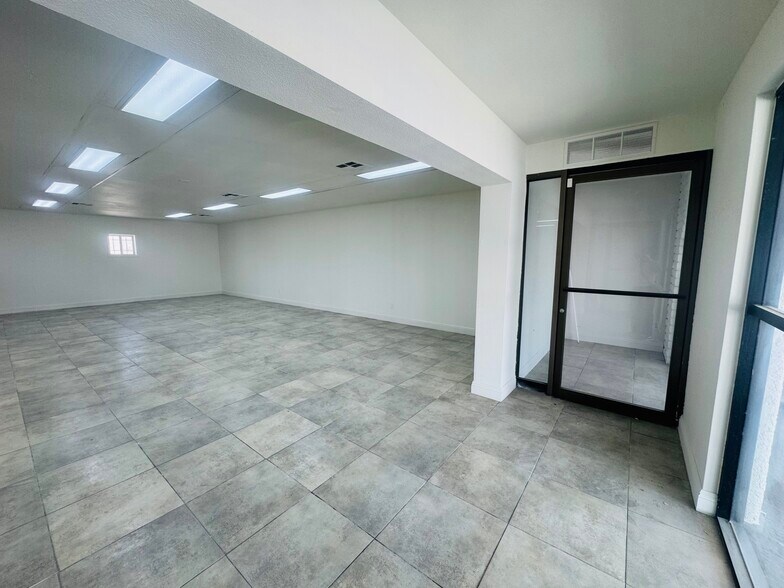 More Photos Of 825 S Decatur Blvd, Las Vegas Freestanding For Sale