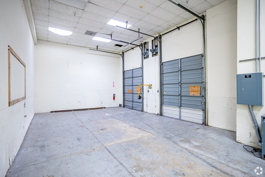 More Photos Of 1111 Digital Dr, Richardson Industrial For Sale