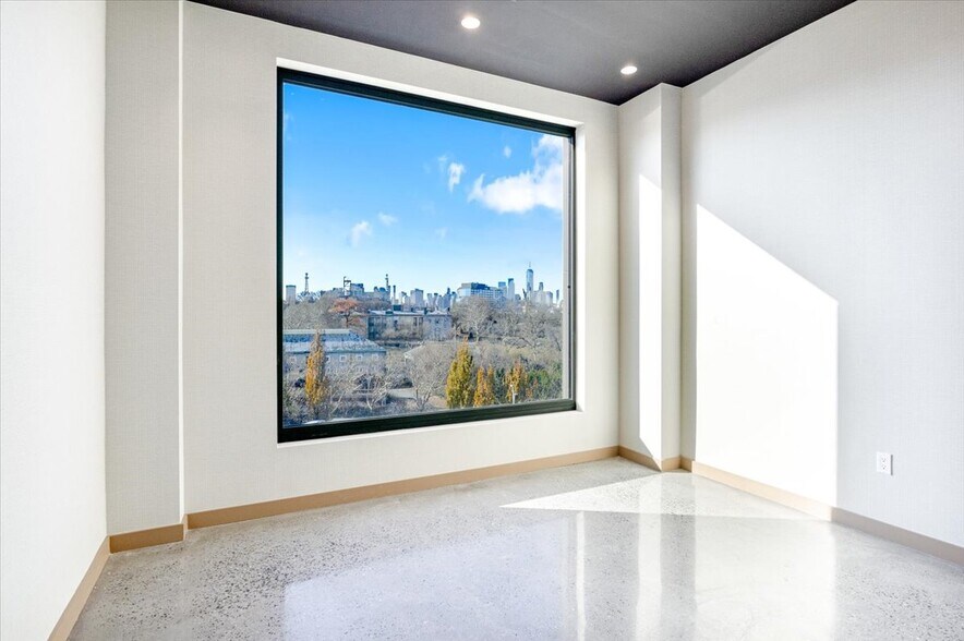 More Photos Of 347 Flushing Ave, Brooklyn Office For Lease