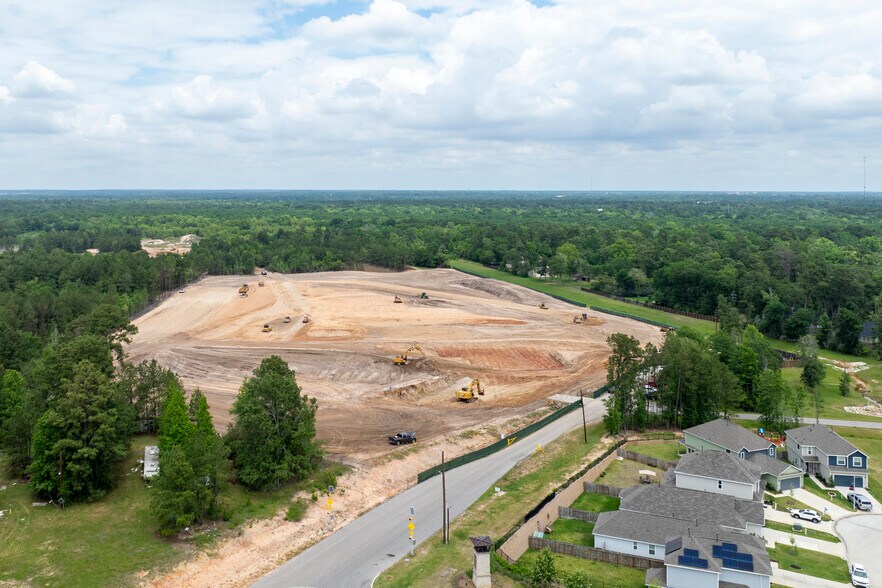 More Photos Of 14051 Old Conroe Rd, Conroe Warehouse For Lease