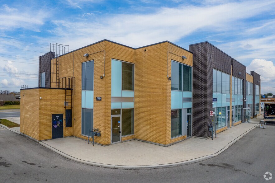More Photos Of 2305 Stanfield Rd, Mississauga Office For Sale