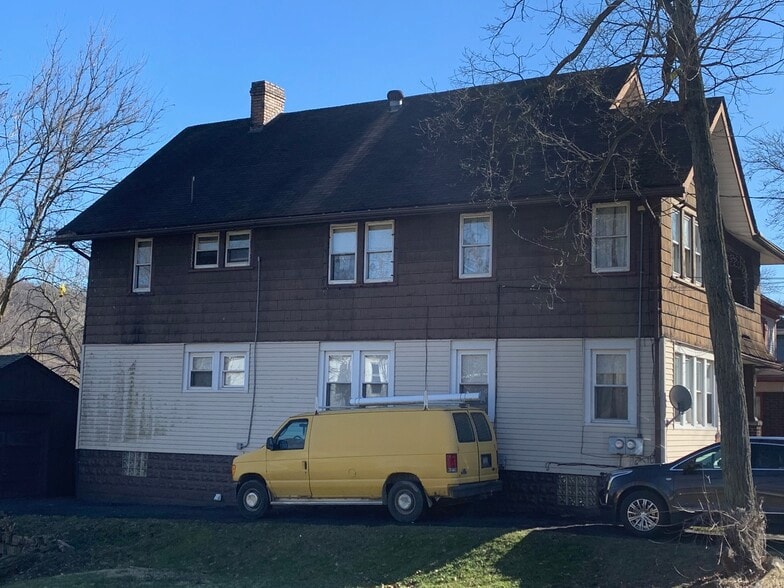 More Photos Of 321 Slack St, Steubenville Apartments For Sale