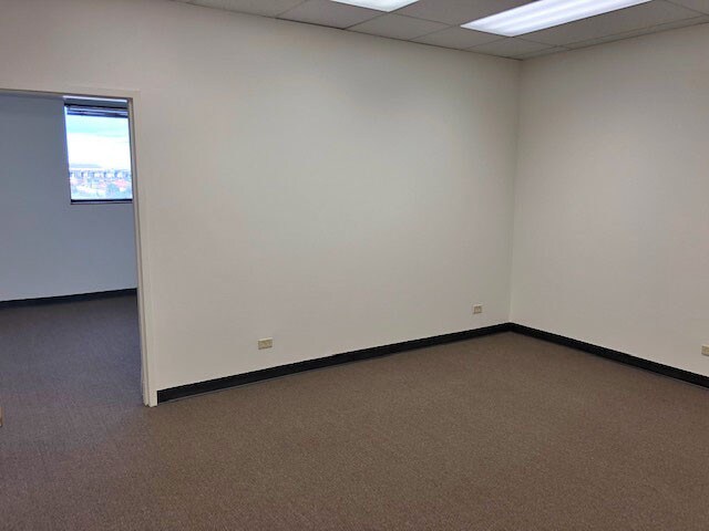 More Photos Of 91-110 Hanua St, Kapolei Manufacturing For Lease