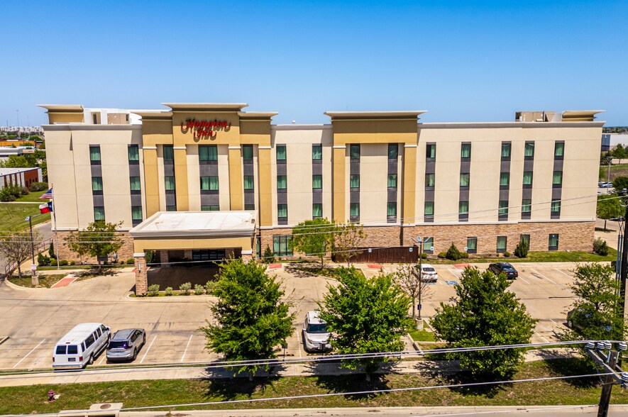 More Photos Of 151 Bunton Creek Rd, Kyle Hotel For Sale