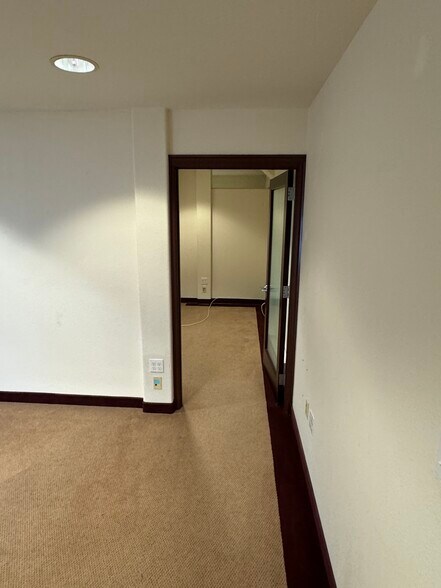 More Photos Of 200 San Marlo Way, Pacifica Office Residential For Lease