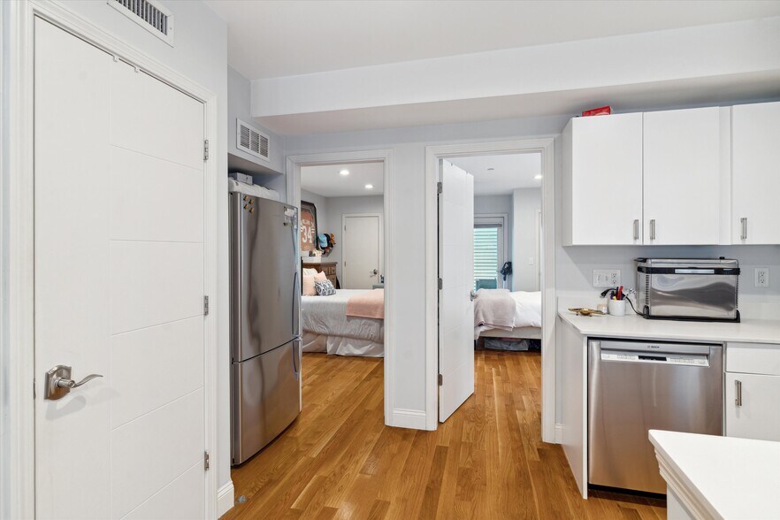 More Photos Of 75-77 F St, Boston Apartments For Sale