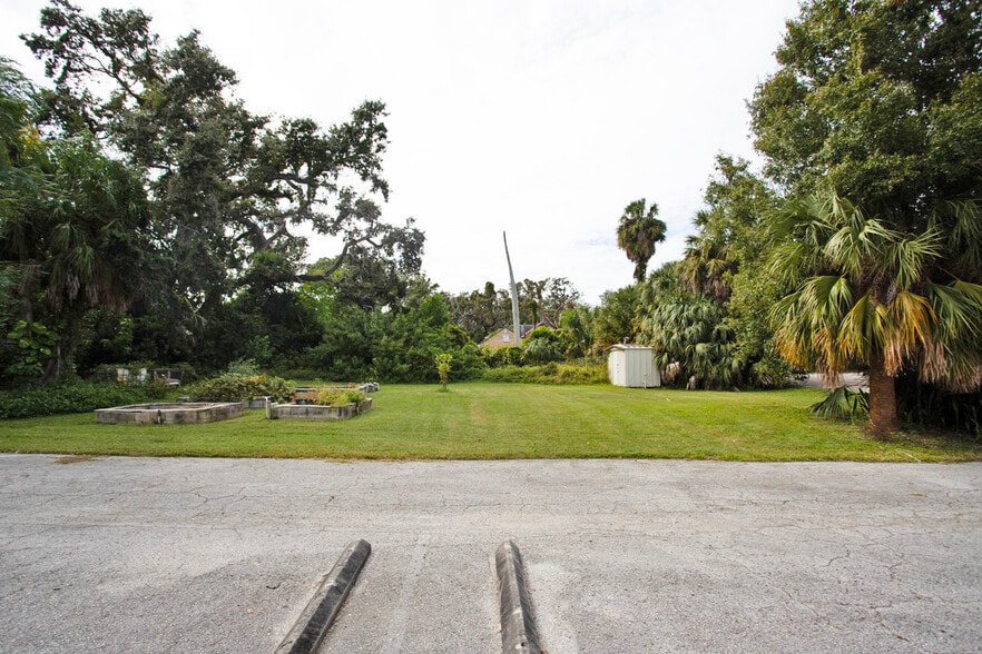 More Photos Of 1310 22nd Ave S, Saint Petersburg Religious Facility For Sale
