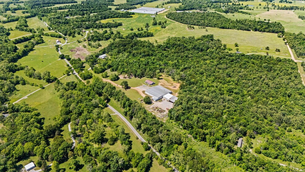 More Photos Of 23044 Honey Creek Rd, Sulphur Springs Distribution For Sale