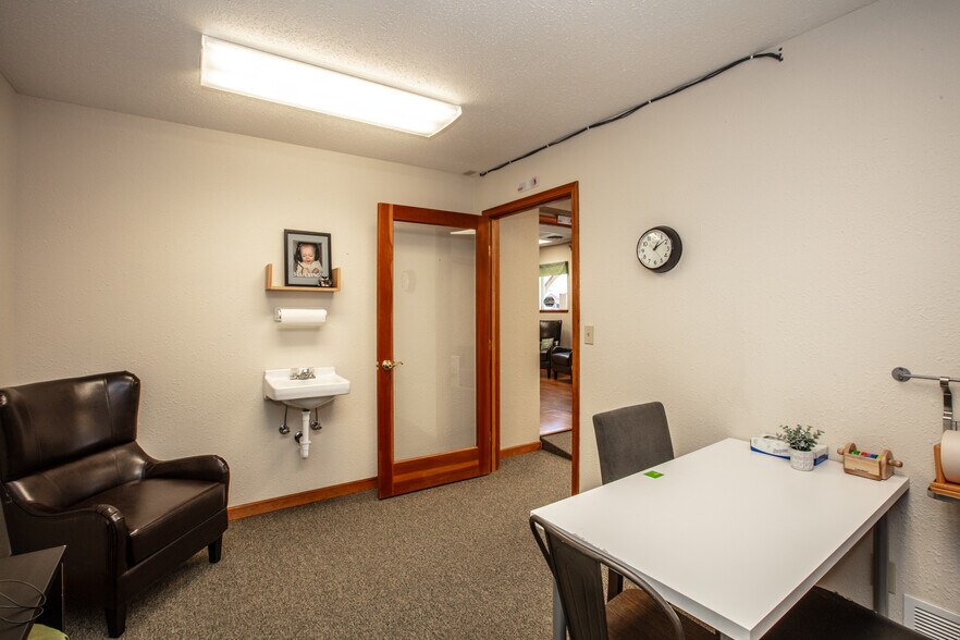 More Photos Of 724 Pine St, Sandpoint Office Residential For Sale