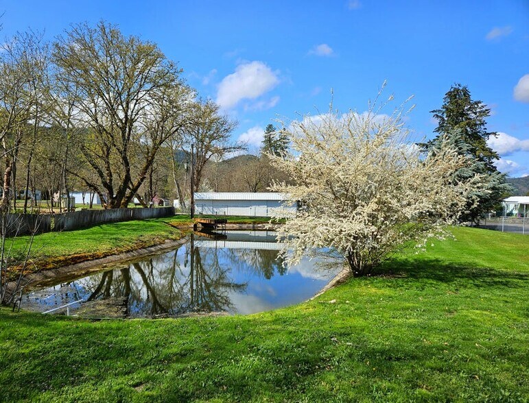 More Photos Of 6901 Old Stage Rd, Central Point Manufactured Housing Mobile Home Park For Sale