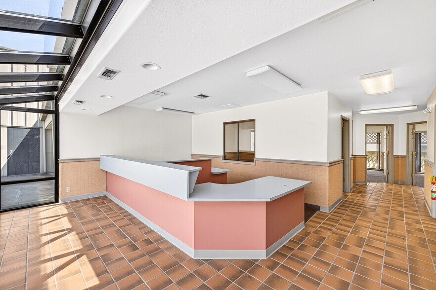 More Photos Of 3716 E Idaho St, Elko Office Residential For Lease