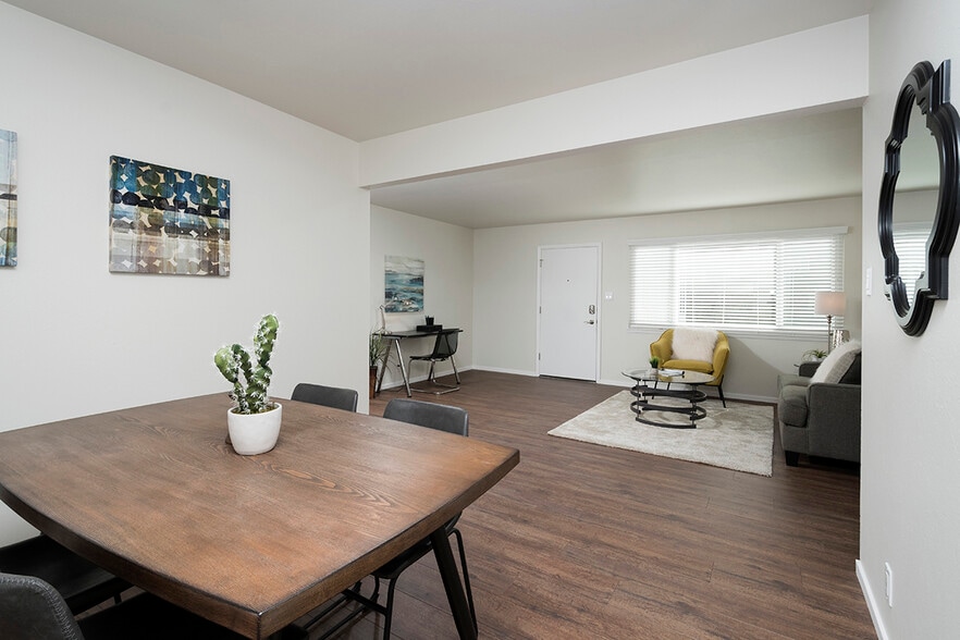 More Photos Of 22 Duane St, Redwood City Apartments For Sale