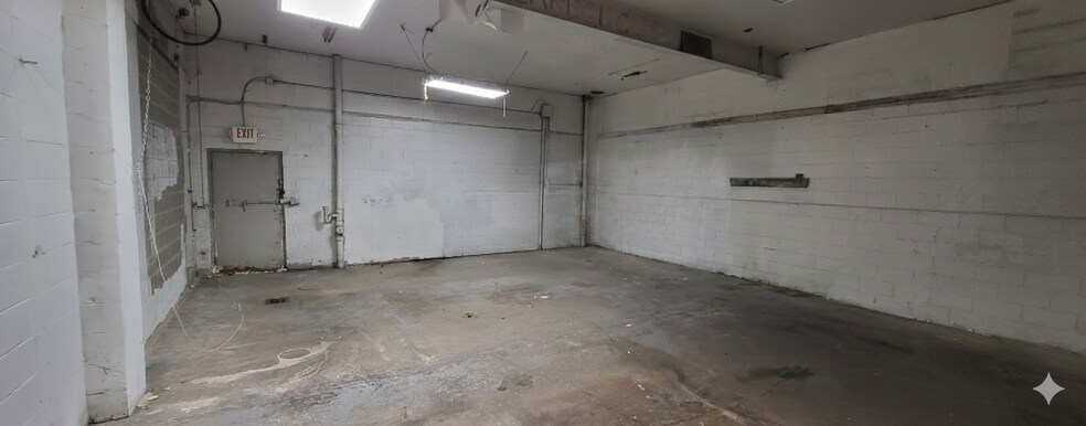 More Photos Of 7741 Frankford Ave, Philadelphia Freestanding For Sale