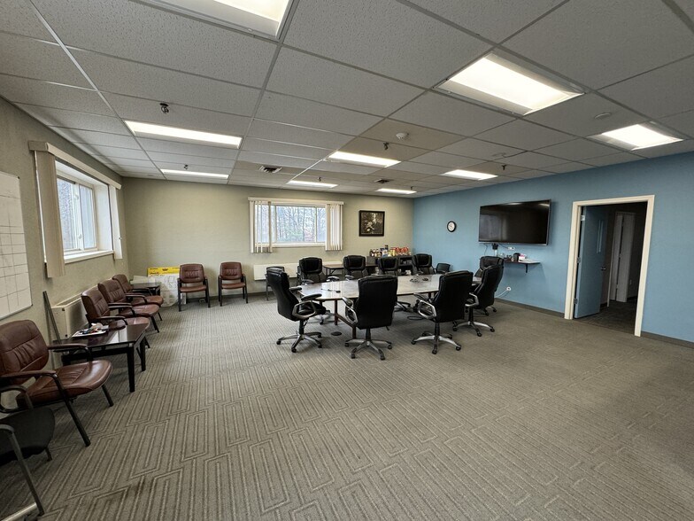 More Photos Of 167 Moore Rd, Weymouth Food Processing For Lease