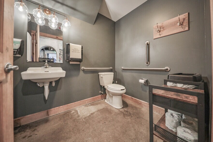 More Photos Of , Easton Unknown For Sale