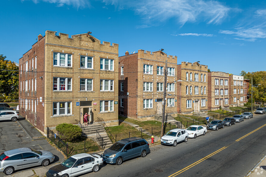 Primary Photo Of 441-451 Garden St, Hartford Multifamily For Sale