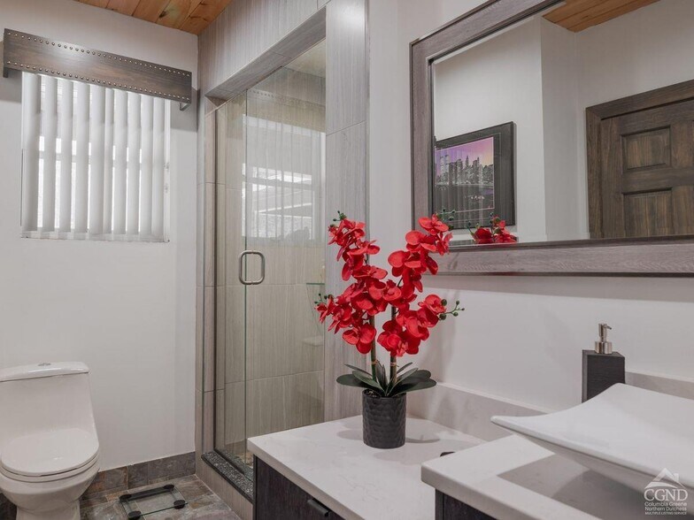 More Photos Of 19 Palsgraf Ct., Elka Park Showroom For Sale