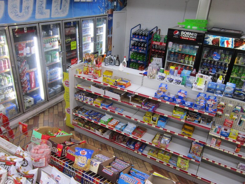 More Photos Of 2301 Lackey St, Lumberton Convenience Store For Sale