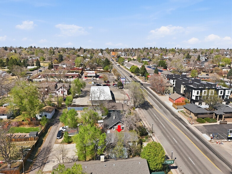 More Photos Of 2553 Sheridan Blvd, Edgewater Storefront Retail Office For Sale