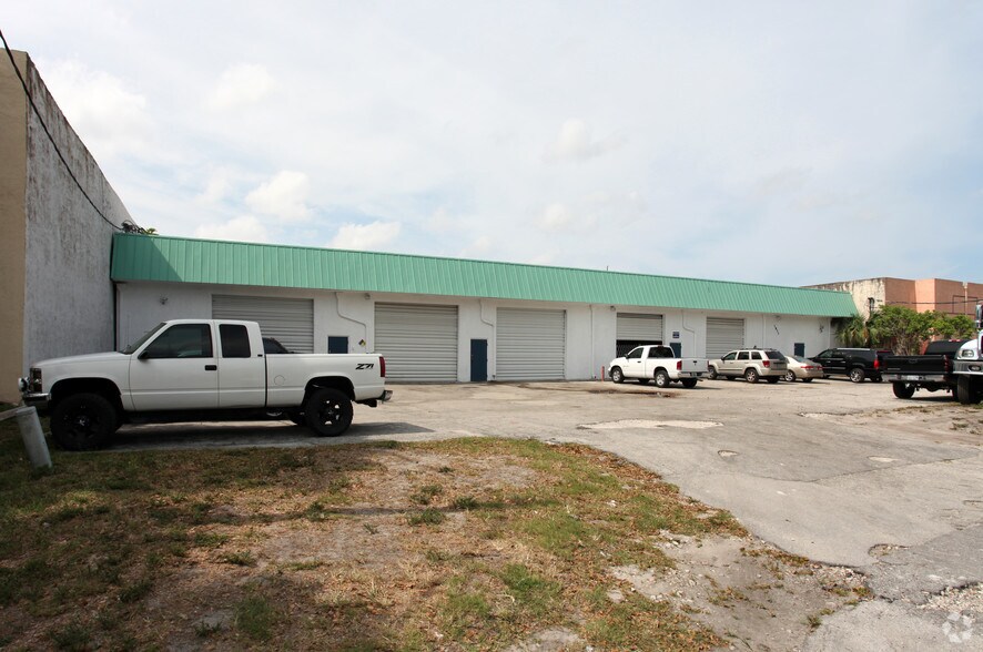 More Photos Of 1911 NW 32nd St, Pompano Beach Warehouse For Sale