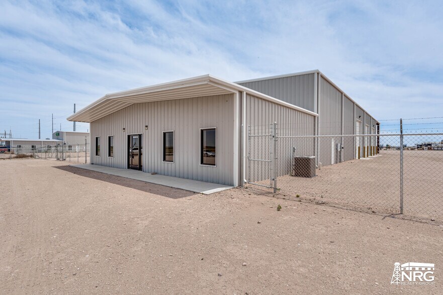 More Photos Of 2810 County Rd 130 rd, Midland Warehouse For Sale