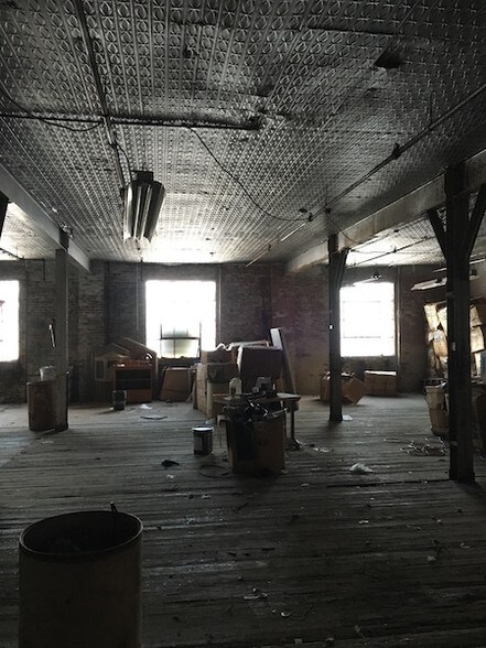 More Photos Of 768 Bergen St, Brooklyn General Retail For Sale