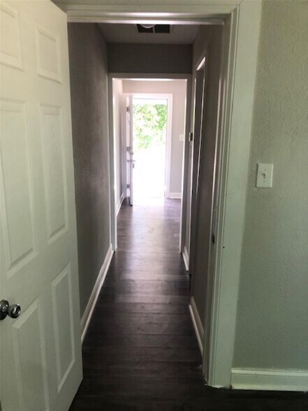 More Photos Of 3720 Sockwell Blvd, Greenville Apartments For Sale