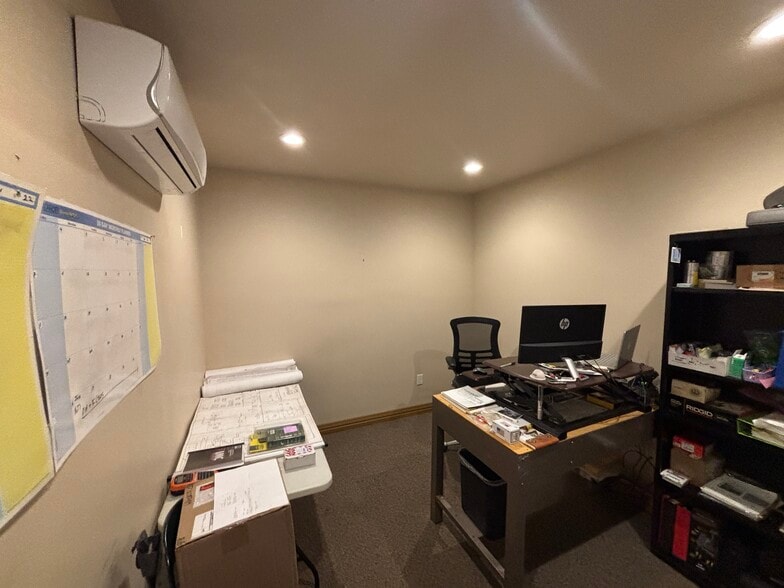 More Photos Of 2220 S Burleson Blvd, Burleson Warehouse For Sale