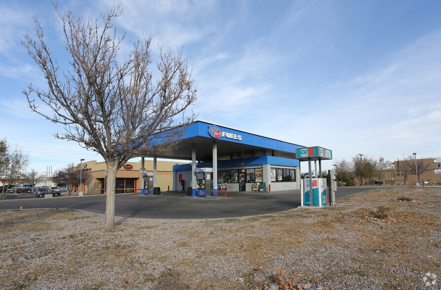 More Photos Of 2601 2nd St NW, Albuquerque Service Station For Sale
