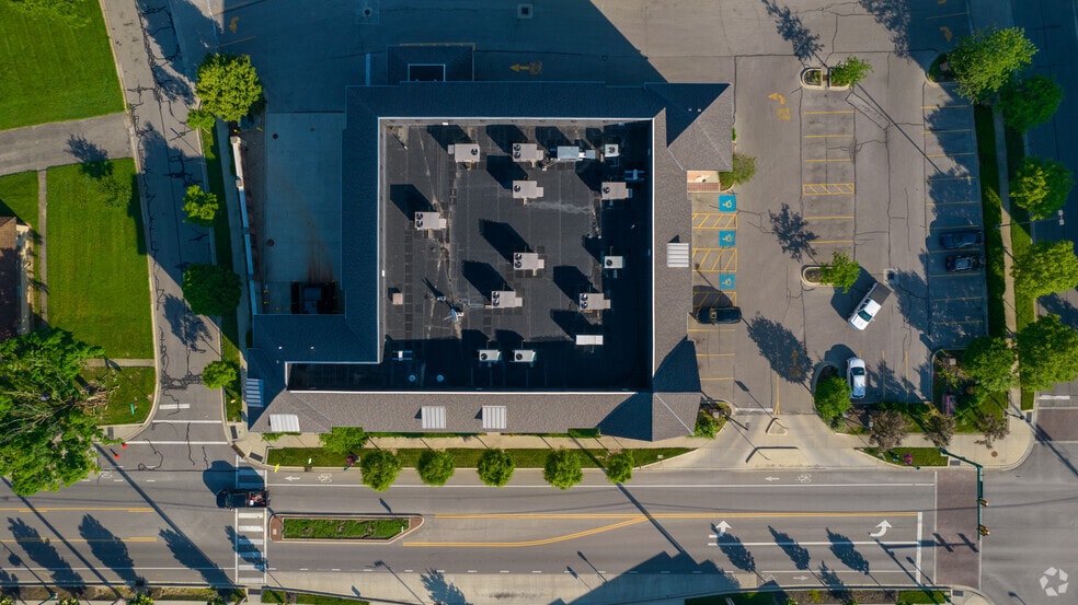 More Photos Of 3141 Tremont Rd, Upper Arlington Drugstore For Lease