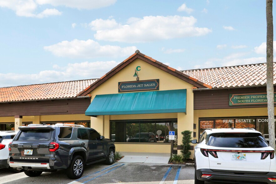 More Photos Of 725 N Hwy A1A, Jupiter Medical For Sale
