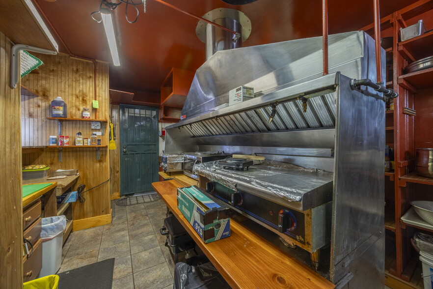 More Photos Of 815 Main Ave, Tillamook Hotel For Sale