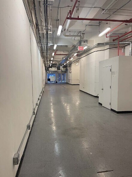 More Photos Of 356 Broadway, New York Apartments For Lease