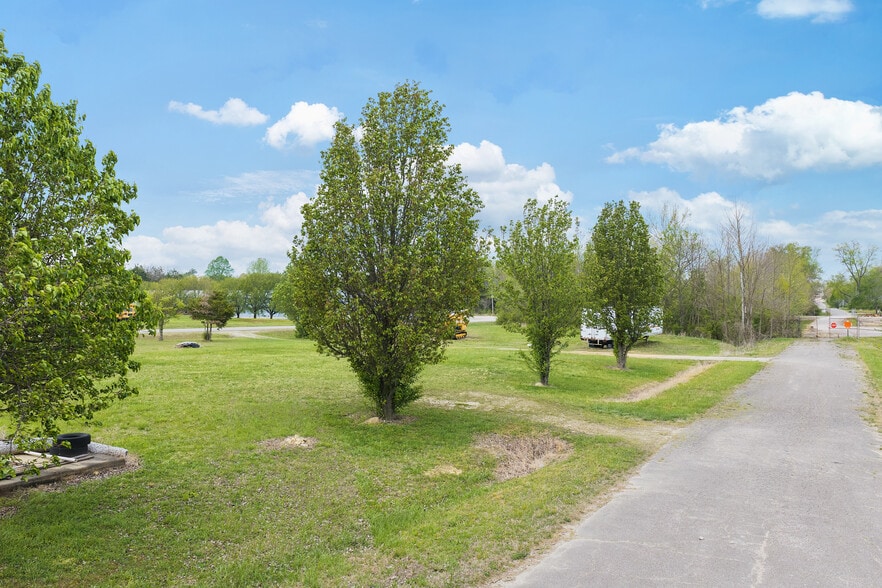 More Photos Of 0 9th Street, Parsons Land For Sale