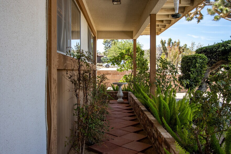 More Photos Of 7211 Joshua Ln, Yucca Valley Office Residential For Lease