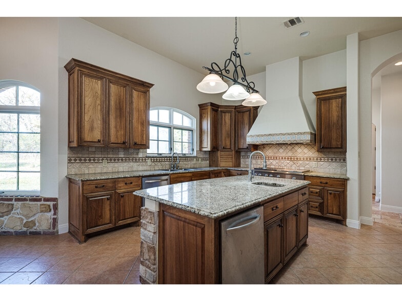 More Photos Of 711 Old Antioch Rd, Smithville Lodge Meeting Hall For Sale