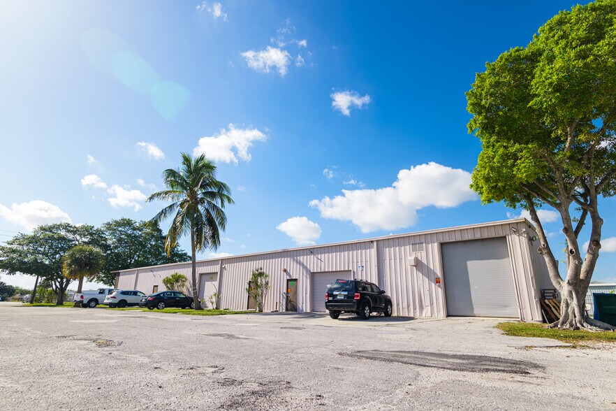 More Photos Of 2605 Old Okeechobee Rd, West Palm Beach Warehouse For Sale