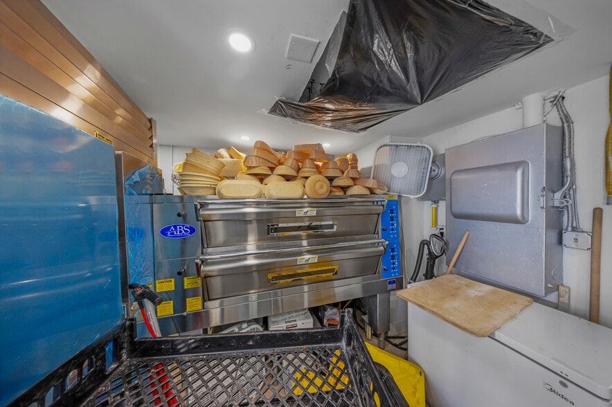 More Photos Of 9517-9523 Harding Ave, Surfside Storefront For Sale