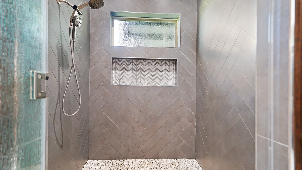 More Photos Of 10511 W Hidden Lake Ln, Richmond Specialty For Sale