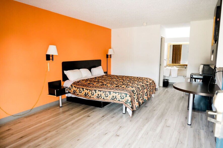 More Photos Of 337 Devereaux Dr, Natchez Hotel For Sale